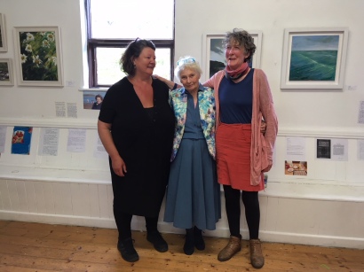 Peggy Townsend (centre) with curators, Jean Dunne and Brigid O'Connell Madden